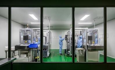 省領(lǐng)導(dǎo)視察麥吉麗宜昌工廠 企業(yè)“硬核”復(fù)工正當(dāng)時(shí)，嚴(yán)控凈化設(shè)備筑牢安全防線